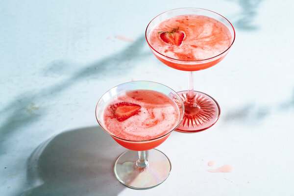 Chamomile Strawberry Gin Daisy Cocktail
