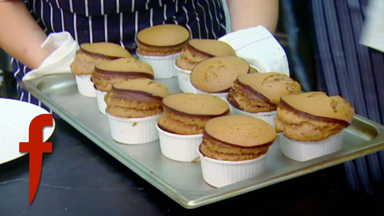 Customers Amazed With Hot Chocolate Soufflé | The F Word With Foxy Games