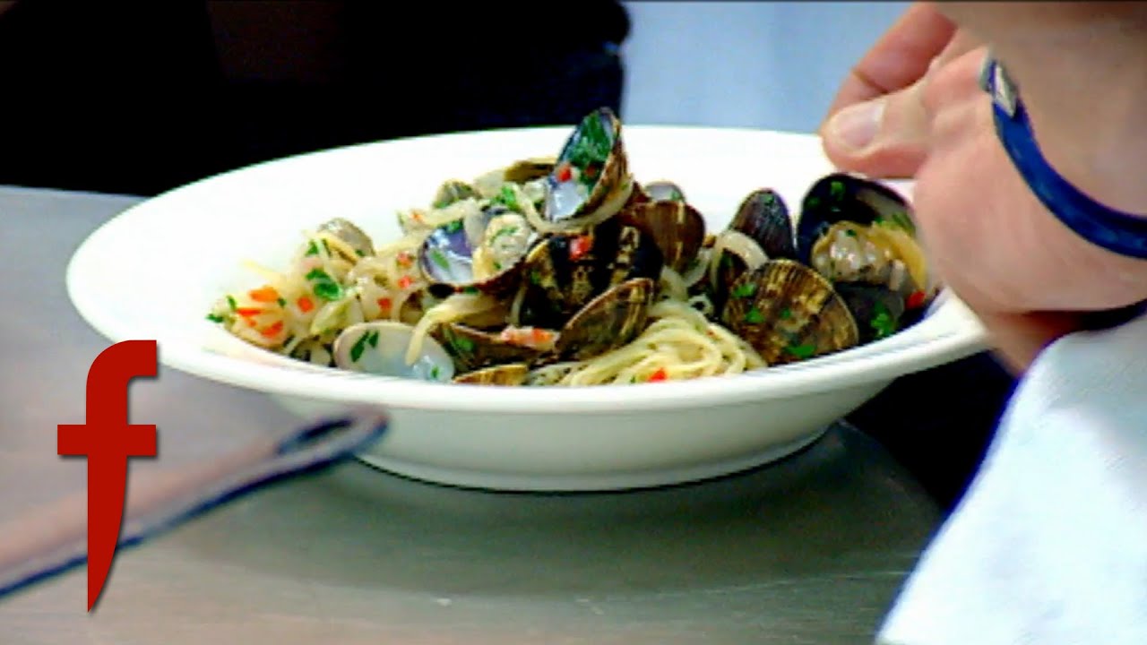 Gordon Cooks Angel Hair Pasta With Clams | The F Word