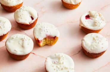 Strawberry Baby Cakes