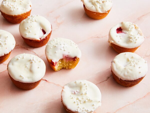 Strawberry Baby Cakes