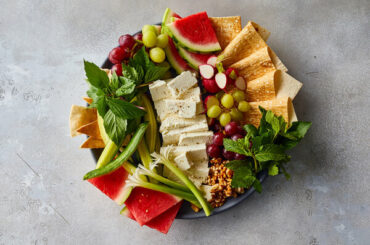 Naan-o Paneer-o Sabzi (Bread, Feta and Herb Platter)