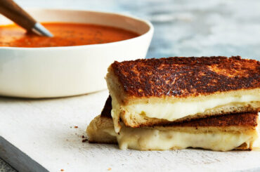 Quick Tomato Soup With Grilled Cheese