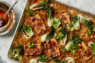 Crispy Sheet-Pan Noodles With Glazed Tofu