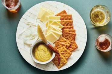 Fried Saltines With Cheddar and Onion