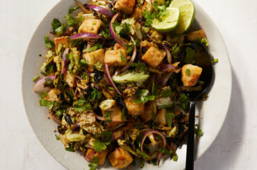 Crispy Tofu and Cabbage Stir-Fry