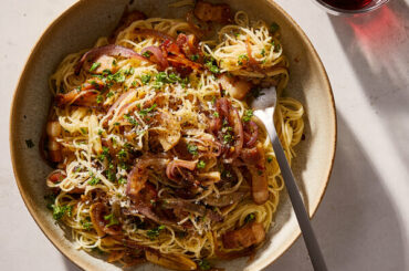 Bacon and Onion Pasta