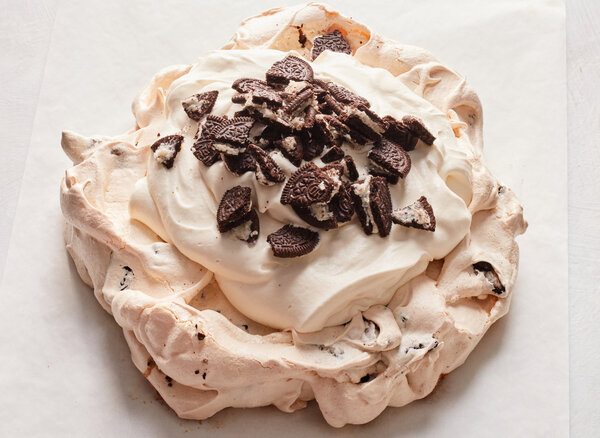 Cookies-and-Cream Pavlova