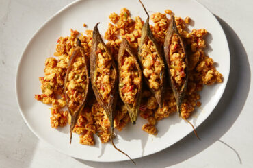 Keema Bhare Karelay (Bitter Melon Stuffed With Minced Chicken)