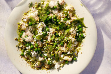 Yogurty Butter Beans With Pistachio Dukkah