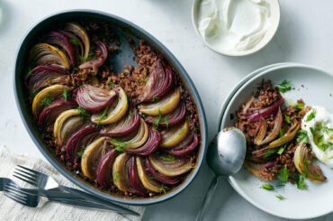 Pomegranate Baked Rice and Onions With Dill