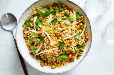 Farro Salad With Corn and Crispy Chickpeas