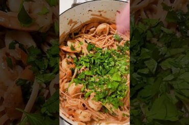 One-Pot Lemon Garlic Shrimp Pasta