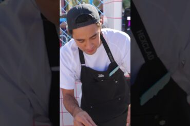 The best way to win #IdiotSandwich? Ask the crowd! Watch @ZachKing tomorrow !