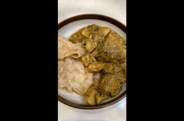 Guyanese Curry Chicken w/ Roti