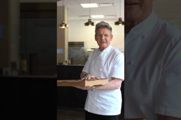 Got a special delivery at my Street Pizza in DC…..on my least favourite day. #NationalPineappleDay