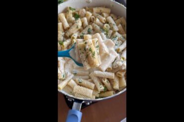 One Pot Garlic Parm Chicken Pasta