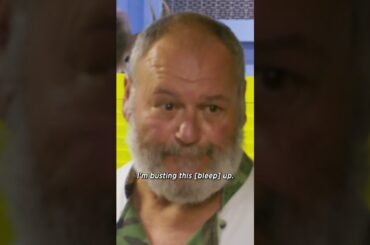 Just get out of the kitchen! 😤 Watch new #KitchenNightmares on FOX, next day on @hulu