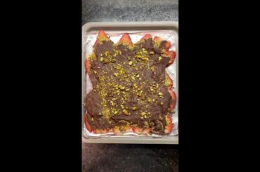 Strawberry Dubai Chocolate Bark
