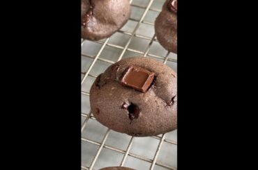 Chocolate Mochi Puff Bread