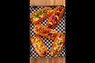 5 Hot Dogs and 5 Buns