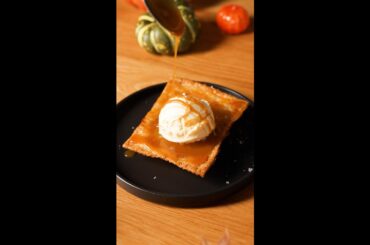 Upside Down Caramel Apple Tart