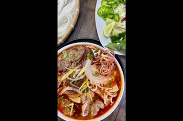 Bun Bo Hue | Vietnamese Lemongrass Beef Noodle Soup