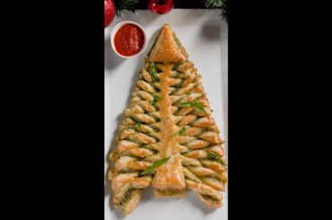 Walnut Pesto Puff Pastry Tree