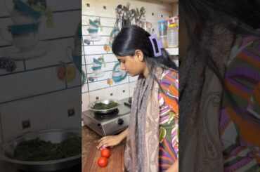 On special demand 🫡 #arshiofficial #viral #cooking #palakpaneer #family #recipe #food #minivlog