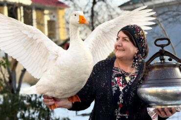 Grandma Cooks Juicy Goose in an Afghan Cauldron! The Most Tender Meat Ever!