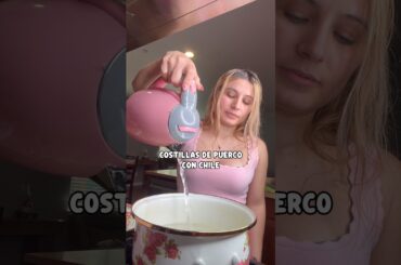 Costillas de puerco en salsa roja #cooking #comidamexicana #momlife #shorts