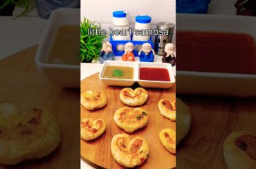 little heart samosa#samosa #recipe #cooking #easyrecipe #viral #trending #shortsfeed #ytshorts #yt