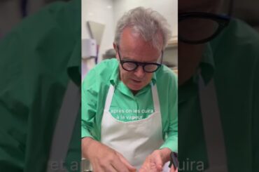 Le geste courgette haute-couture. Bonne table !