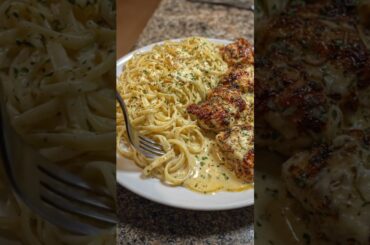 🍴 Garlic Butter Chicken Bites with Creamy Parmesan Pasta