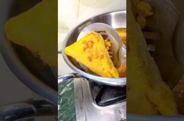 Bread pakauda😍💁#cooking #shorts #indianfood #breadrecipe