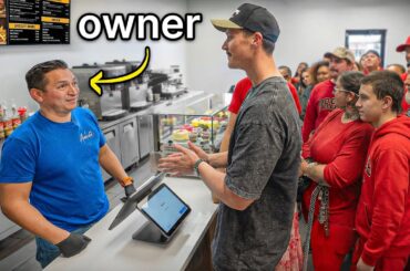 Finding Empty Restaurants, Then Bringing 200 Customers