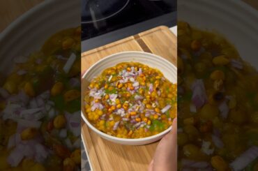 Follow for more street-style vegetarian recipes 🌶️✨ #shortsfeed #cooking #cameraeatsfirst #feedme