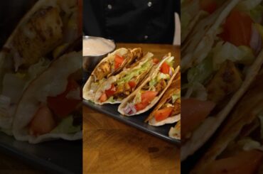 CHICKEN TACOS 🌮🔥 #food #shorts #shortvideo #youtubeshorts #viral #cooking