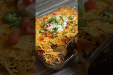 🌮 Cheesy Taco Casserole (Potluck Favorite!)