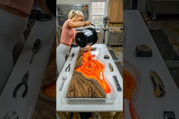 The girl made the dining table 😱 #shortsvideo