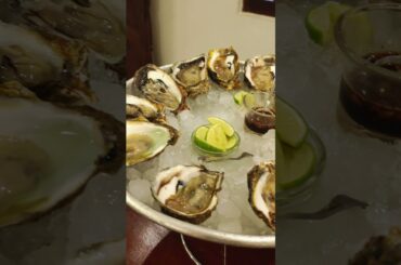 Fine dining de Sri Lanka! 🤤 #srilanka #seafood #foodtaste #travel #viralvideo #fyp #strange #romania