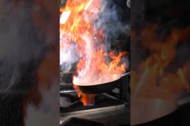 🍝This is what happens when a classic Aglio e Olio is treated with Michelin-trained precision.#dining