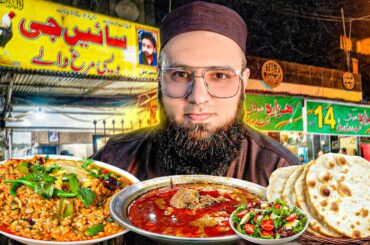 EXPLORING WINTER STREET FOOD IN FAISALABAD | SAYEEN DESI MURGHA | HAZARA HOTEL KI FAMOUS DAAL