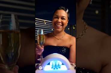 Fine dining. Regular behavior. 😂 #funny #community #funnyshorts #lobster #dinner