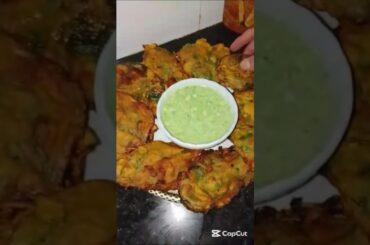 This palak pakoda trick is going viral #food #recipe #shorts #cooking