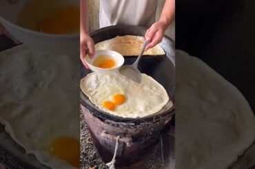 EGG pancake street magic 🤤🍳🔥 #shorts #streetfood #cooking #skills #satisfying