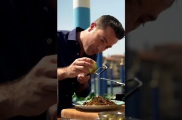 Italian Chef Gives The Secrets of Excellent Pasta  #cooking  #food #foodie #pasta #sauce