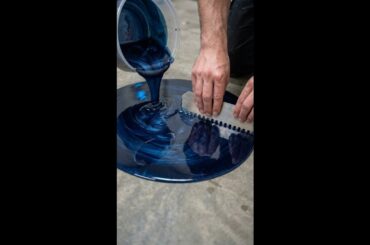 This Sapphire Epoxy Floor Turns a Dining Room into Pure Luxury 💎