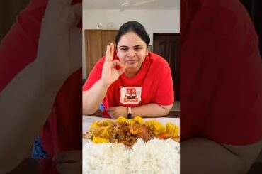 1KG Seafood Boil Dumped on the Table - Classic Louisiana Recipe