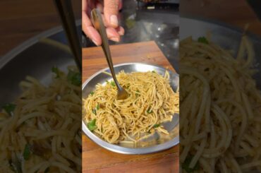 MasterChef ke Thecha Chaumin😍#oyeitsneha #cooking #thecharecipe #shorts #ytshorts #noodles #viral